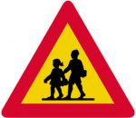 Κ 16 Κίνδυνος λόγω συχνής κινήσεως παιδιών (σχολεία, γήπεδα κ.λ.π.).
